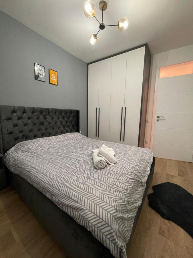 Daf Apartaments プリシュティナ エクステリア 写真